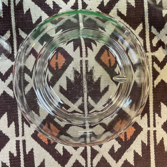 Vintage 1960’s NEW Pyrex Ware 3 Quart Salad Bowl Cruet 14k Gold Trim 7 Pc Set - Picture 3 of 10